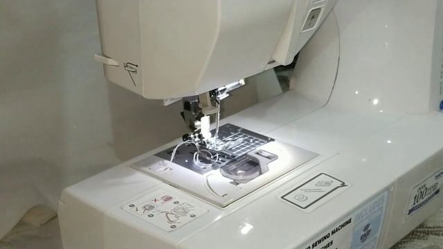 Brother FS101- How to stitch denim fabric. смотреть онлайн