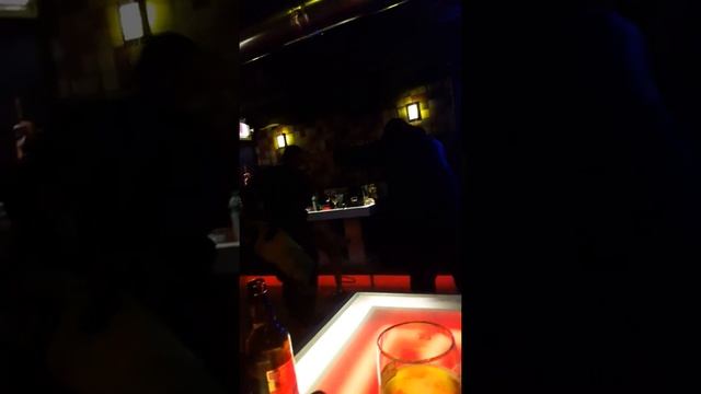 Aldora Cafe'de kabadan gırnata ... смотреть онлайн