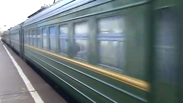 Электропоезд ЭР2Т-7154 смотреть онлайн