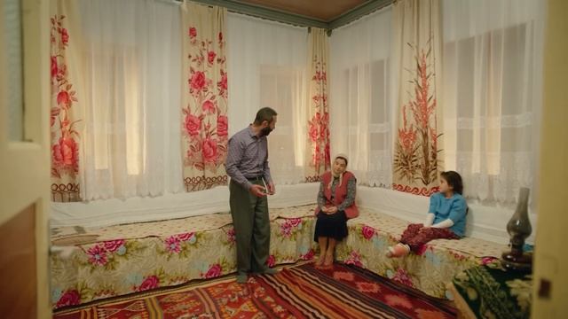 Aile Hükümeti (Alper Saldıran, Aslıhan Malbora, Nail Kırmızıgül) | Yerli Komedi Filmi смотреть онлайн