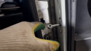 Сломался ограничитель положения двери НИВА 21214.