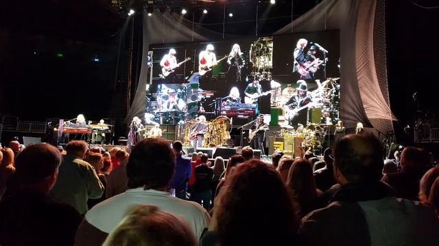 The Chain - Fleetwood Mac Live @ Fiserv Forum 10-29-18 смотреть онлайн