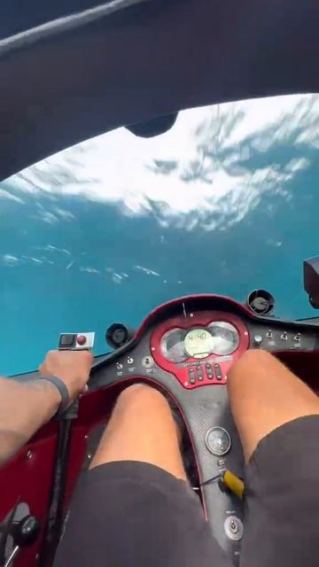 Underwater Shark Jet Ski | Seabreacher смотреть онлайн