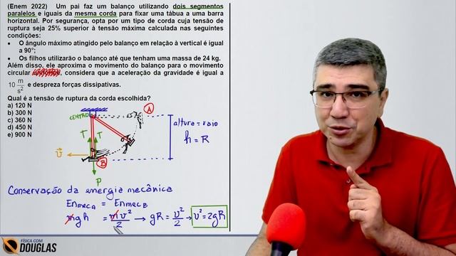ENEM 2022 Um pai faz um balanço utilizando dois segmentos paralelos | CURSO DE FÍSICA ONLINE смотреть онлайн