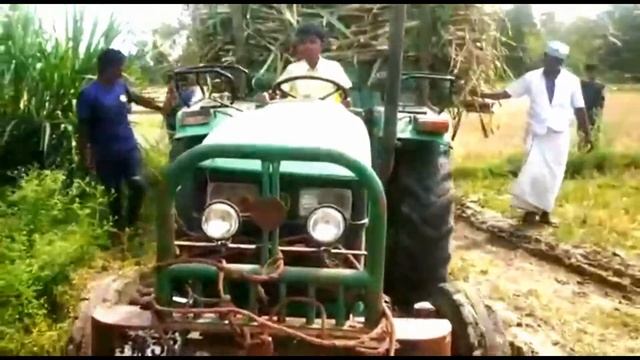 john Deere tractor ( sugarcane - Harvesting ) ** Small Boy driving ** смотреть онлайн
