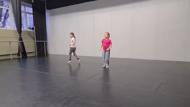 DANCE KITCHEN KIDS смотреть онлайн