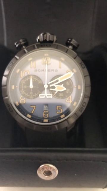 Швейцарские часы Bomberg оригинал новые смотреть онлайн