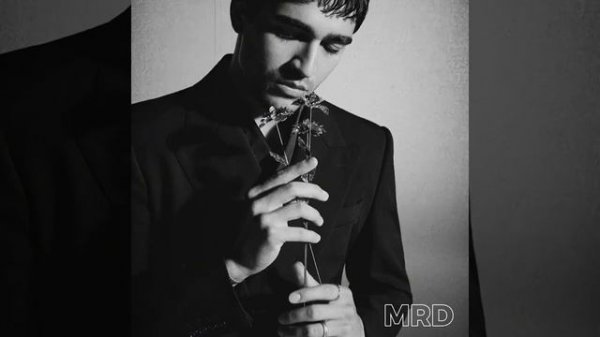 Поёт талантливый Мерт Рамазан Демир🎙️ Hayat gibi(до чего дошли технологии 👍)#mertramazandemir