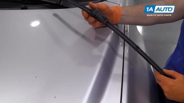How to Replace Front Windshield Wipers 10-17 Chevy Equinox смотреть онлайн
