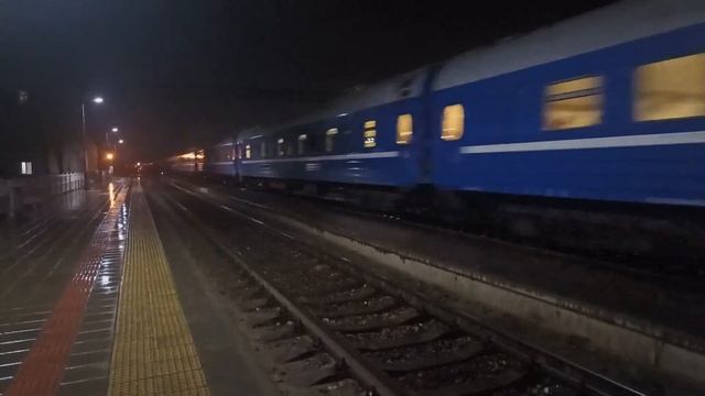 "Пролетел ночью ". Чс4т по маршруту #52 Брест-Санкт-Петербург смотреть онлайн