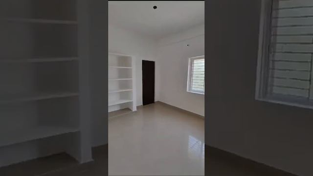 Villa for sale in KrishnaReddypet Beeramguda PATANCHERU смотреть онлайн