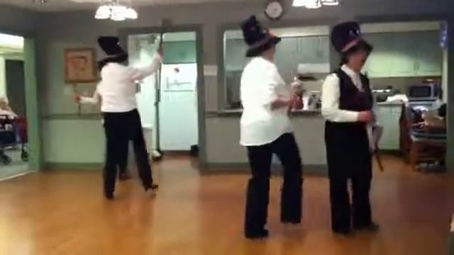 Monroe Tap Dancers смотреть онлайн