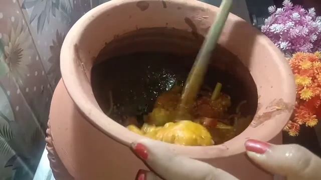 HANDI DUM CHICKEN RECIPE /মাটির হাড়িতে এই ভাবে দম চিকেন রান্না করে দেখুন একবার смотреть онлайн