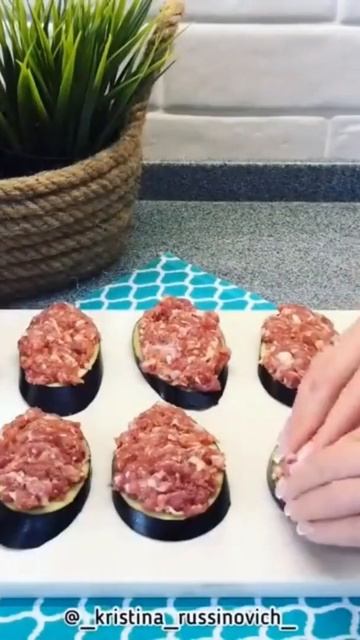 Сытная еда- баклажан с фаршем смотреть онлайн