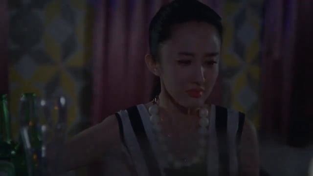 小伙借酒消愁，小三趁机挑拨，哪料小伙竟对小三产生了感情！ смотреть онлайн