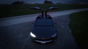 Танец Теслы  модел X