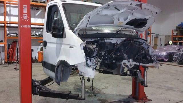dan iveco recovery truck build from a chassis. смотреть онлайн