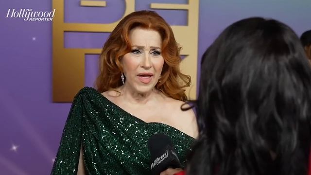 Lisa Ann Walter Talks Being 