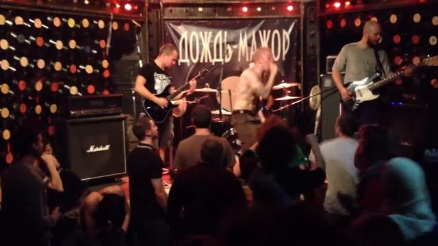 HELLWEED - Waste of Space (live Moscow Sabbath 2012) смотреть онлайн
