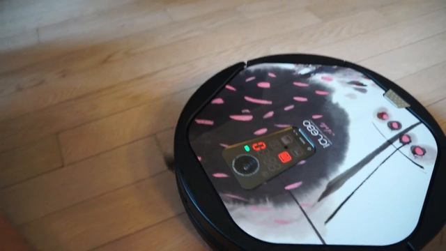 iCLEBO Arte YCR-M05 Inhalation -World most valuable vacuum cleaning robot(아이클레보아르떼) смотреть онлайн