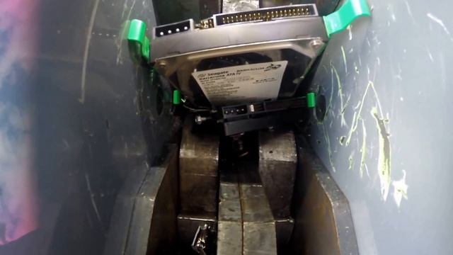 CyberCrunch® Hard Drive Shredder смотреть онлайн