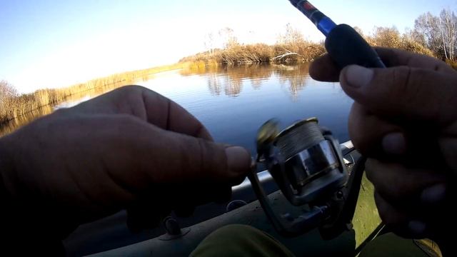 Этот воблер сделал рыбалку!!! Закрытие спиннингового сезона малых рек! смотреть онлайн