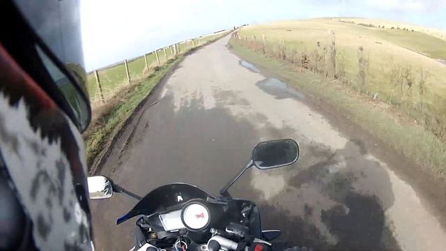 YZF-R125 Exhaust Comparisons Stock vs SP Engineering смотреть онлайн