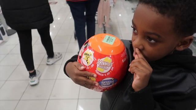 Shop With Me At Burlington! Class Back in Session at SNHU! Vlogmas Day 5 смотреть онлайн