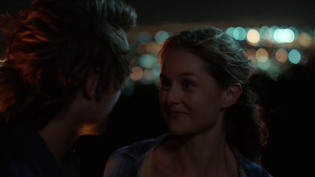 Crystal and Dave Kiss, Interrupted - Marvel's Inhumans смотреть онлайн