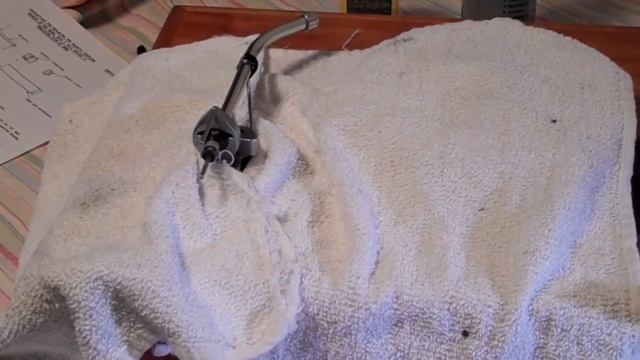 Pt 1, Replacing the rubber coupling gasket on SME 3009 Series II Tonearm смотреть онлайн
