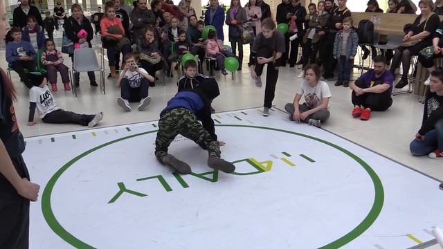 Яжевика, Azimov, Matina, Runo - отборы juniors до 15 лет breakdance city battle ТЦ 4Daily смотреть онлайн