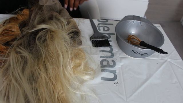 Ash blonde Feat Kemy Hair | Hair Wednesday on a Friday смотреть онлайн