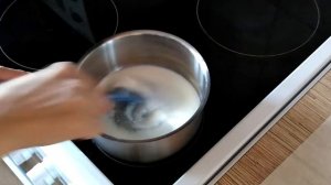 Вкуснейший рулет из меренги с заварным кремом на ЖЕЛТКАХ