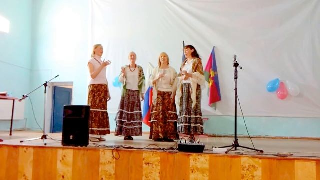 Огонечек горит ровно звездочка - Ансамбль "Сердечушко" смотреть онлайн