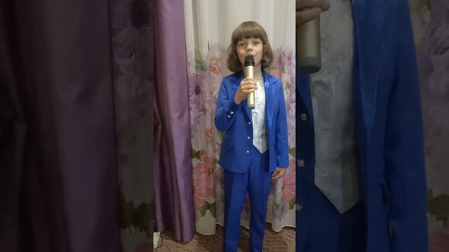 Денис Ніколаєв, 8 років "Рідна мати моя" смотреть онлайн