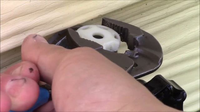 Outside hose faucet leaking from vacuum breaker easy fix смотреть онлайн