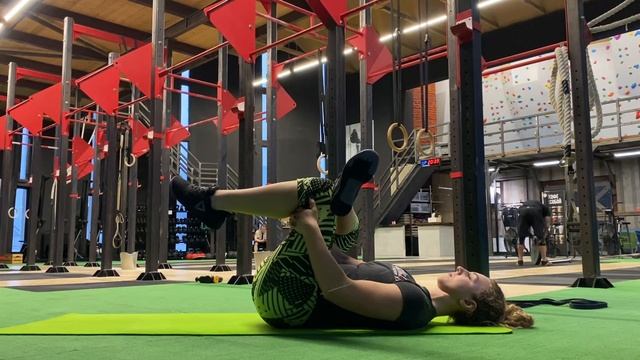 Заднее бедро лежа смотреть онлайн