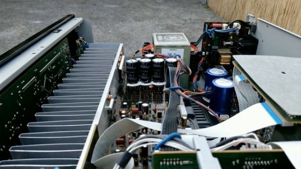 Yamaha RX-V450 6.1 Ch.