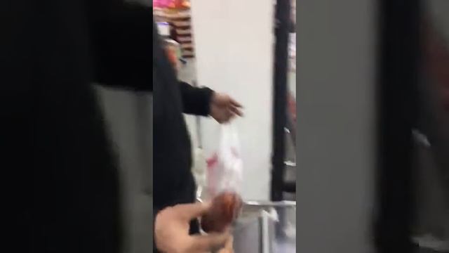 Внимание обман в крупном гипермаркете проверяйте смотреть онлайн