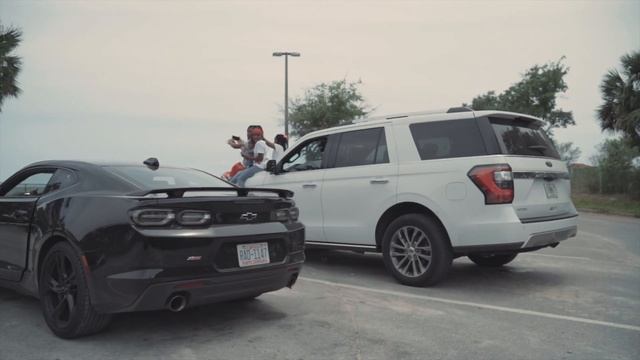 Sleezy Lee ft Frozonee "Lights Camera Action" (OFFICIAL MUSIC VIDEO) смотреть онлайн