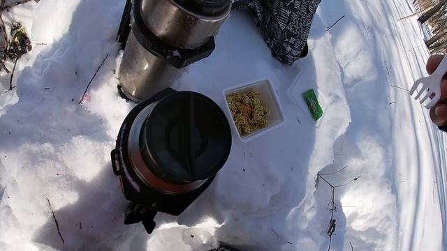 Ловля КРУПНЫХ окуней! Окуни РВУТ мормышки! Рыбалка с ГИДОМ! Ловля леща. смотреть онлайн