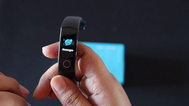 Honor Band 4 unboxing and initial impressions смотреть онлайн
