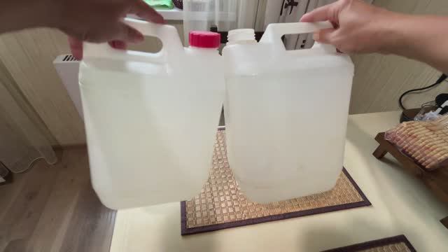 Отмыла канистры от зелени! Как и что использую. Делюсь опытом смотреть онлайн