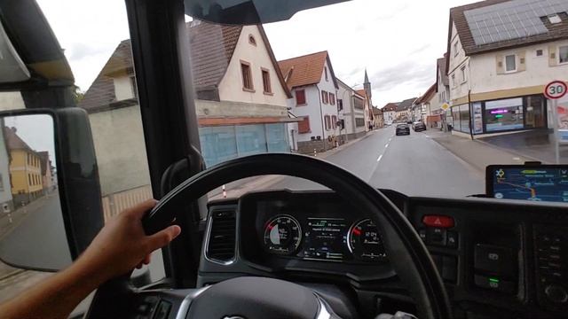 Germany truck driver / 40 tons in the city / truck driver day / scania r450 смотреть онлайн