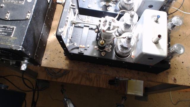 Two ARC 5 T/19 Transmitters Side By Side смотреть онлайн