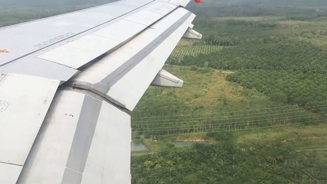 SCENIC A320 Landing at Krabi International Airport, Thailand смотреть онлайн