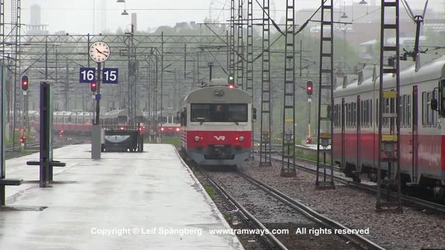 VR EMU train Sm1 Helsinki Central, Finland смотреть онлайн