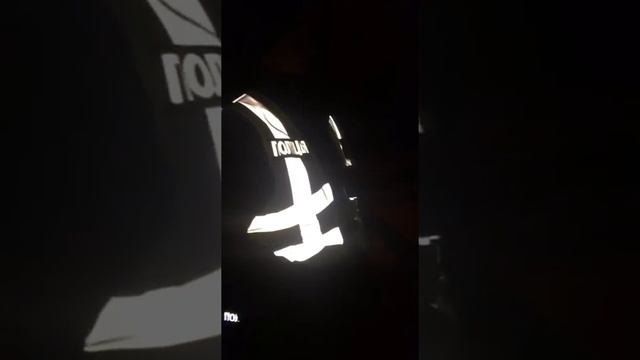 В БУДЬ ЯКІЙ НЕ ЗРОЗУМІЛІЙ СИТУАЦІЇ ПОГРОЖУЙ - ЛАМАЙ - КРУТИ РУКИ - ОДІВАЙ КАЙДАНКИ . смотреть онлайн