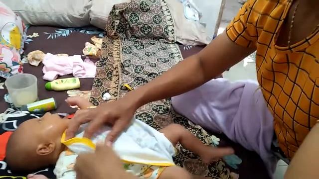 Cara nggedhong bayi смотреть онлайн
