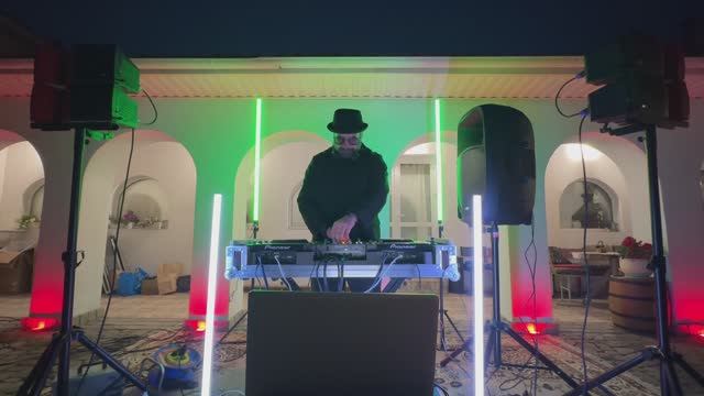 DJ IMHO: прогулки на маяке

#djimho #дмитрийдроков